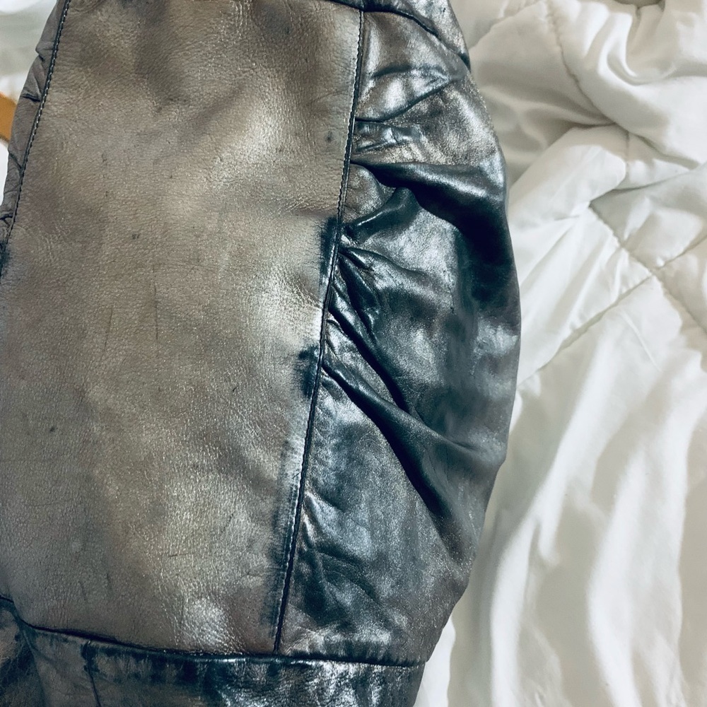 HOST PICK! Gucci Hysteria Hobo - Picture 10 of 12